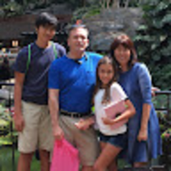 Meet your Posher, Mari - Picture 1 of 1